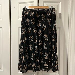 Calvin Klein Pleated Skirt